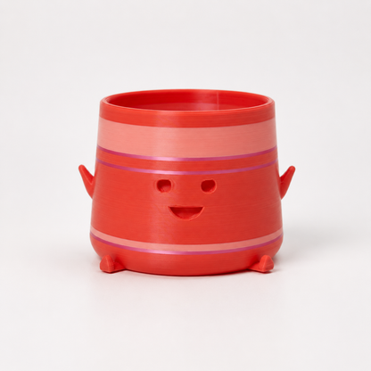 Planter Smira smiles